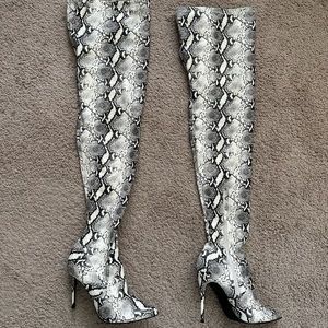 Steven Madden Pointed Stiletto